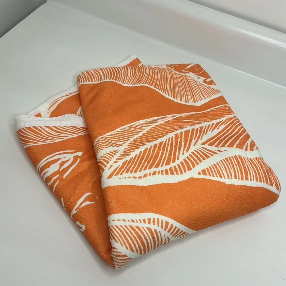 summer & rose 🏖️ Beach Roundie Round Orange Pool Towel Blanket Sarong Wrap NWT